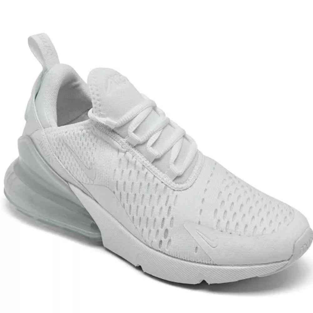 Nike Air Max 270 in White / Pure Platinum Sneakers Size 7.5 NWOT